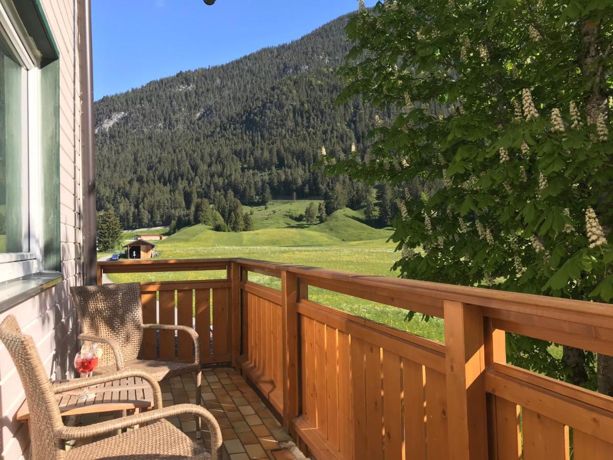 Naturparkhotel Florence Weissenbach am Lech Eksteriør billede