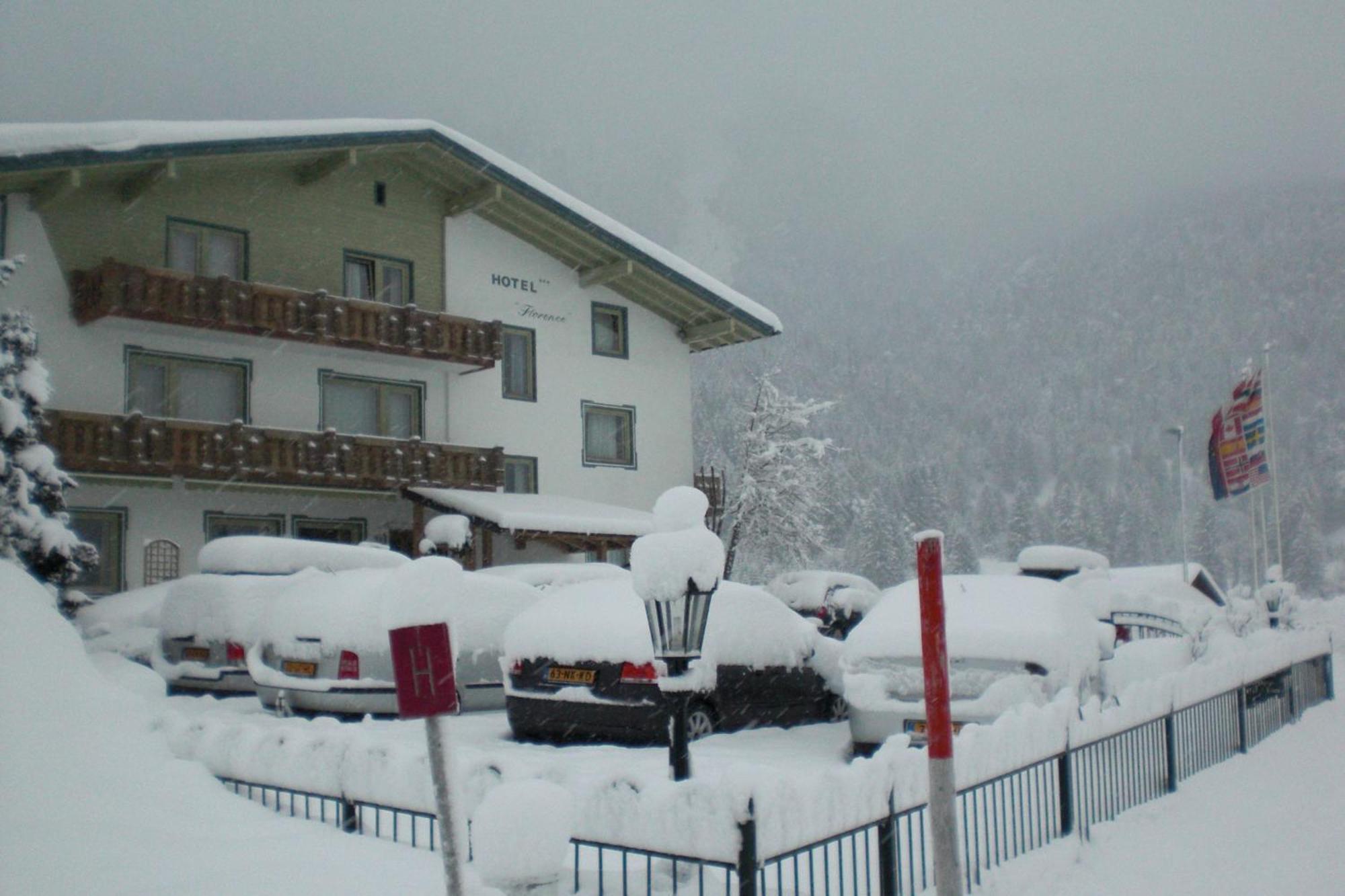 Naturparkhotel Florence Weissenbach am Lech Eksteriør billede