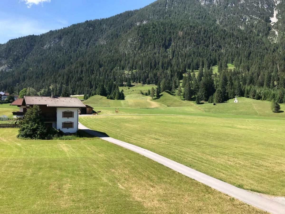Naturparkhotel Florence Weissenbach am Lech Eksteriør billede