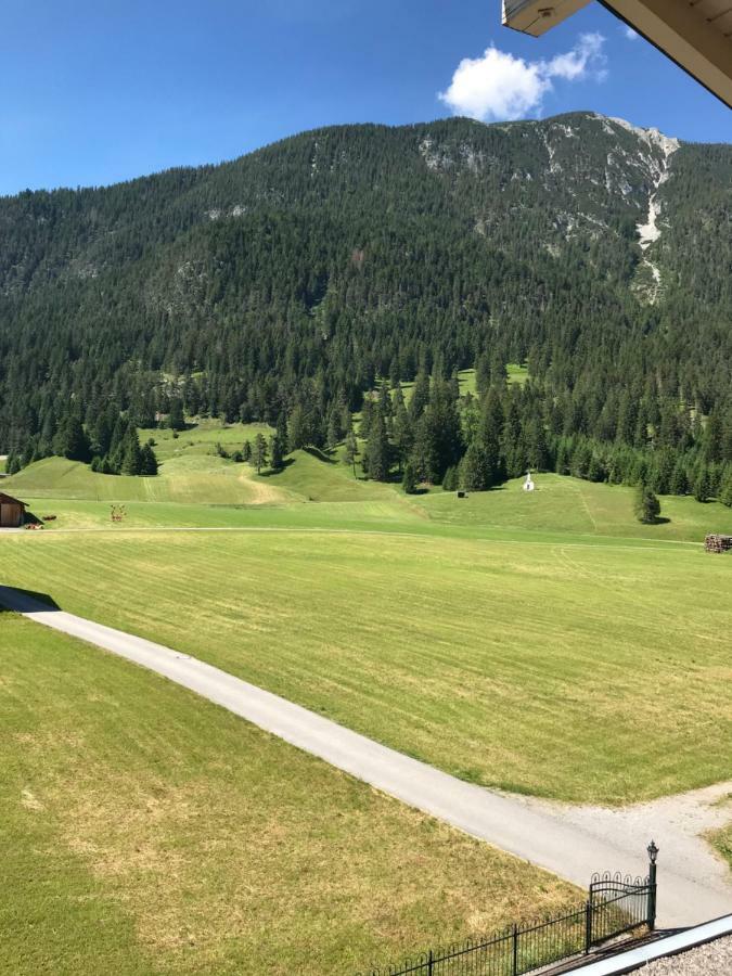 Naturparkhotel Florence Weissenbach am Lech Eksteriør billede