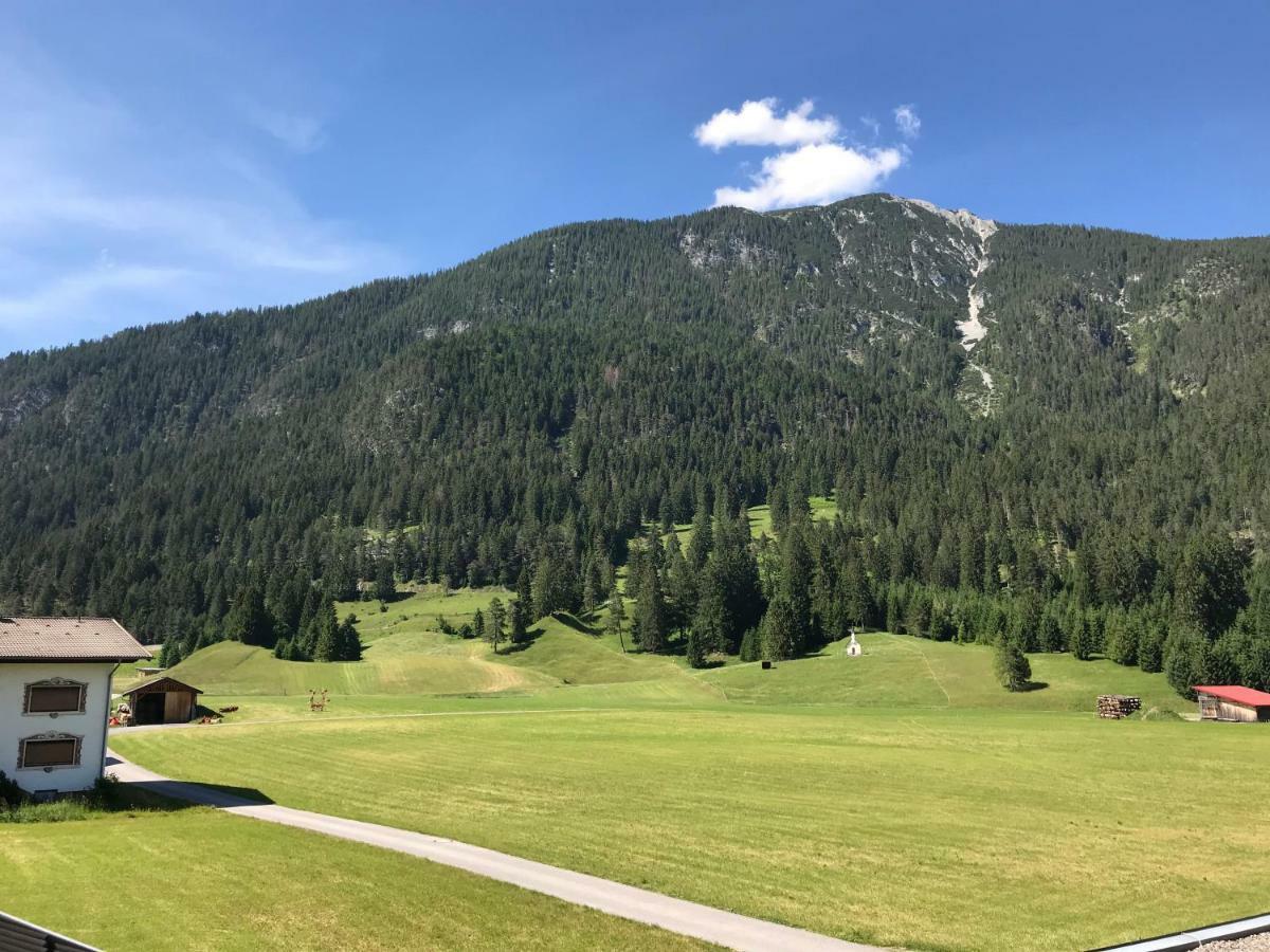 Naturparkhotel Florence Weissenbach am Lech Eksteriør billede
